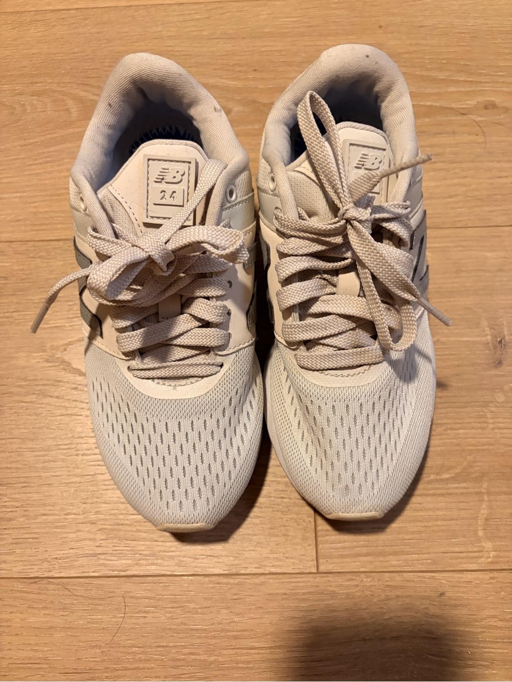 New Balance Women's Cream Mesh Lace-Up Sneakers